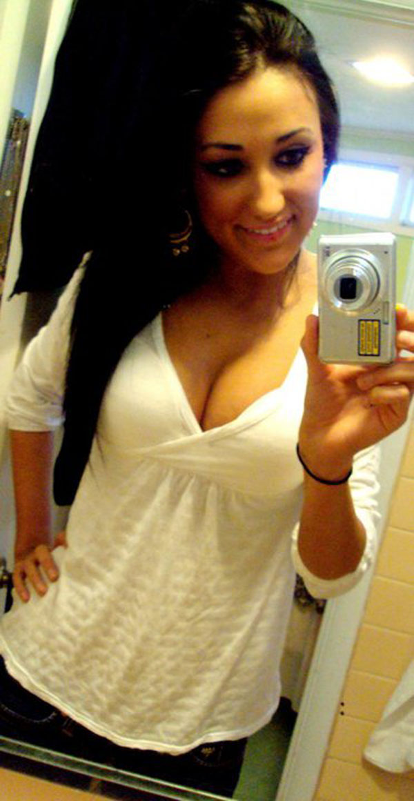 Hot-selfie-mirror-pics-43