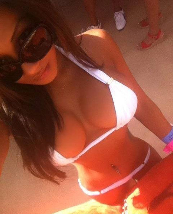 Hot-selfie-mirror-pics-45